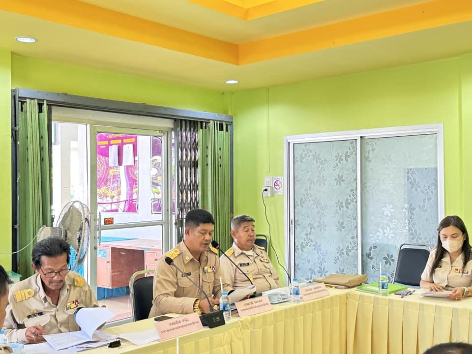 วันอังคาร ที่ 16 พฤษภาคม พ.ศ. 2566 เวลา 13.30 น. นายสุภัตร์ จริงจิตร ประธานสภาอบต.นาโต๊ะหมิง อำเภอเมืองตรัง จังหวัดตรัง ประชุมสภาฯสมัยประชุม สมัยวิสามัญ สมัยที่ 1 ประจำปี พ.ศ. 2566 ณ ห้องประชุม อบต.นาโต๊ะหมิง อำเภอเมืองตรัง อบต.นาโต๊ะหมิง อำเภอเมืองตรัง จังหวัดตรัง